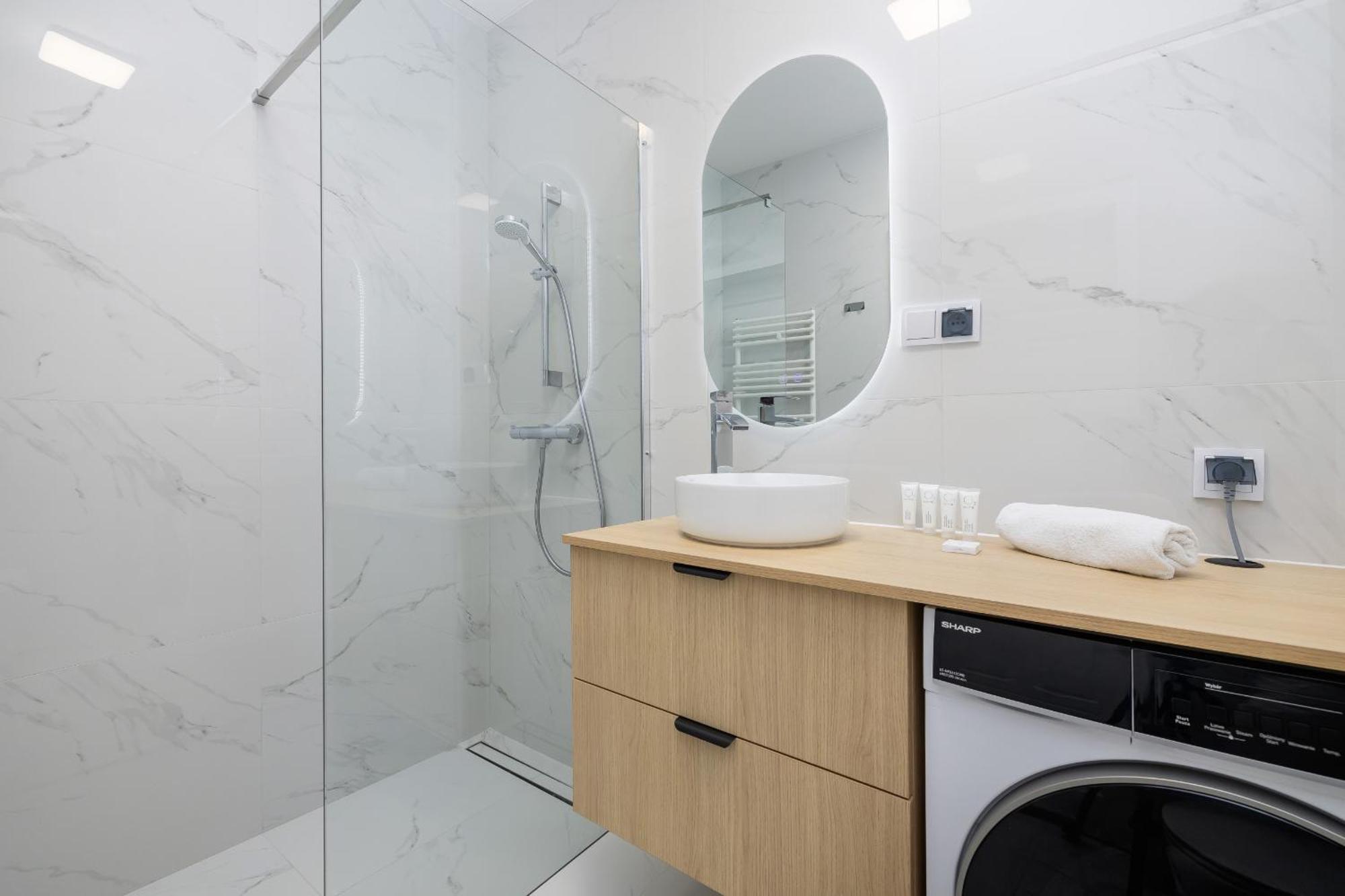 Krowoderska Apartment With Balcony Near City Center By Rent Like Home Красков Екстериор снимка